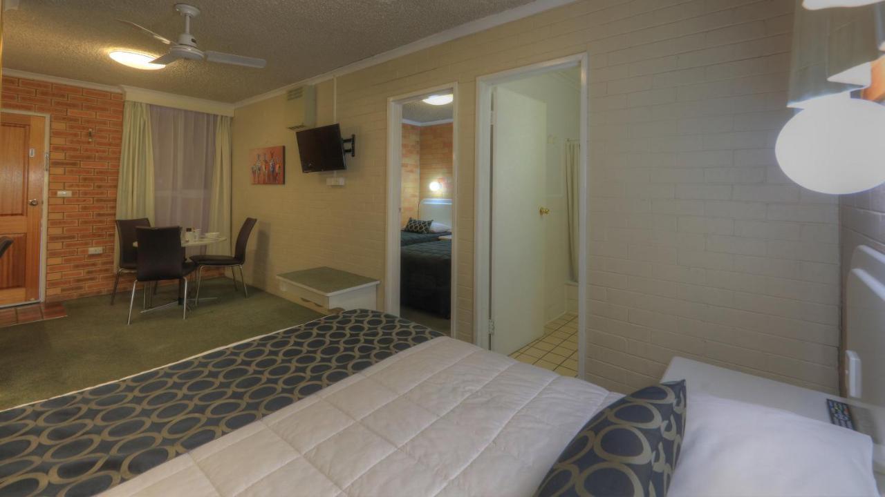 Cousins Motor Inn Inverell Bagian luar foto