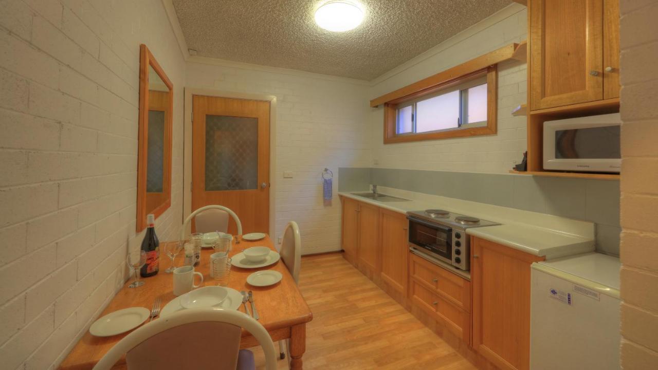 Cousins Motor Inn Inverell Bagian luar foto