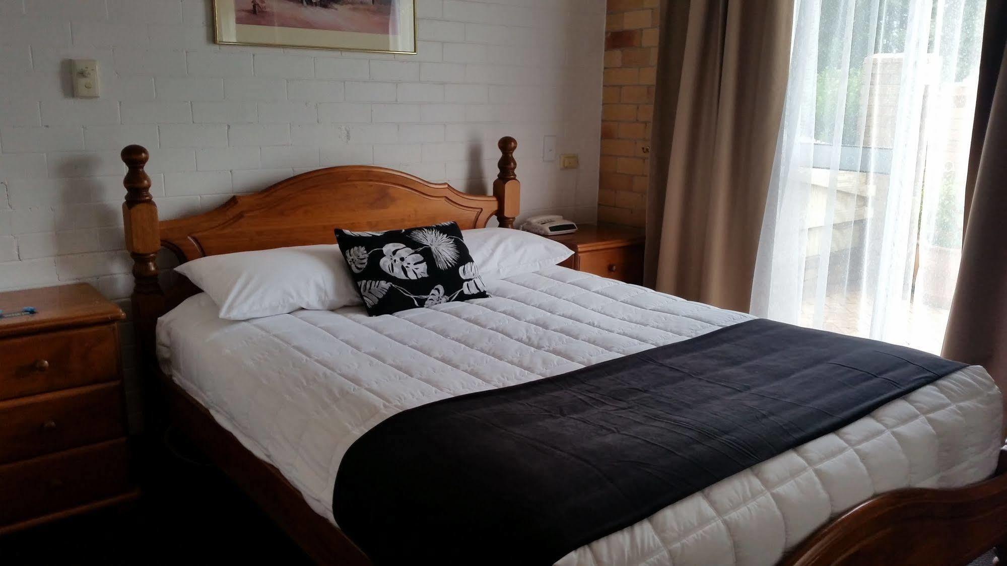 Cousins Motor Inn Inverell Bagian luar foto