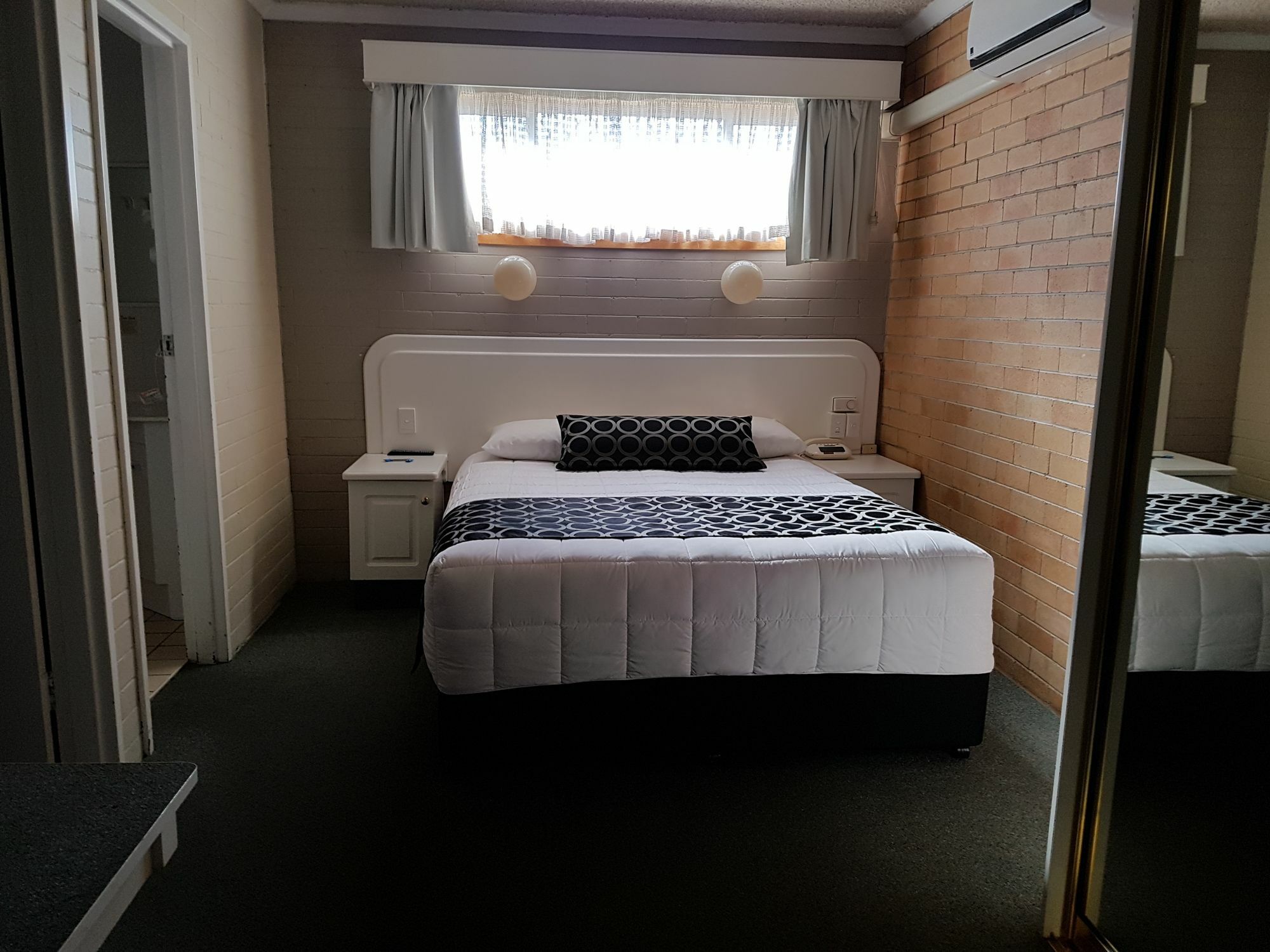 Cousins Motor Inn Inverell Bagian luar foto